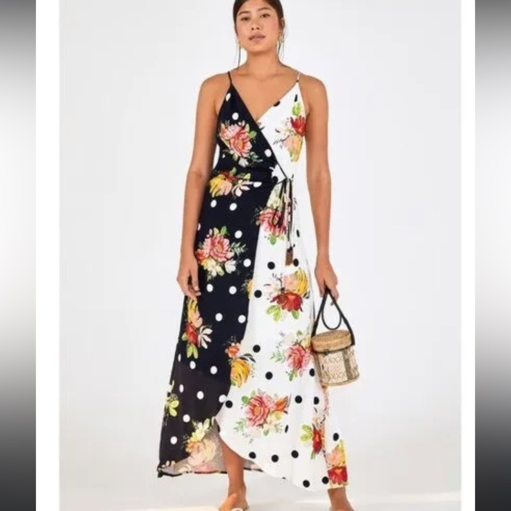 NWT Farm Rio Nanaju Black and White Floral Polka Dot Wrap Maci Dress